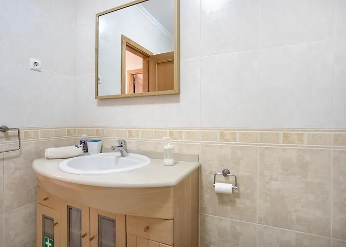 A O - House Casual Ferrel (Leiria)